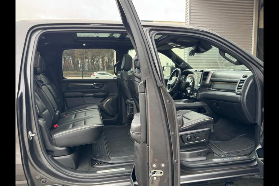 Dodge Ram 1500 Limited Night 5.7L 401pk LPG 4X4 Head-up SplitTailgate 360cam