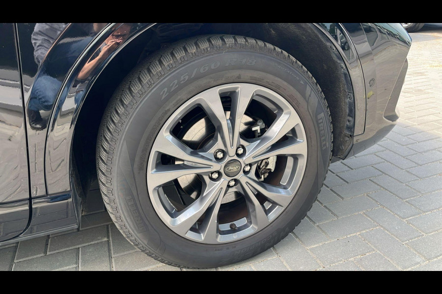 Ford Kuga 2.5 PHEV ST-Line 225pk | Driver Assistance Pack | Winterpack | Privacy Glass | All Weather Banden