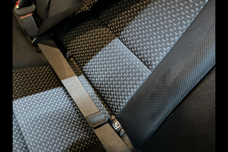 Kia Ceed Sportswagon 1.4 T-GDi DynamicLine Garantie Trekhaak Camera Carplay Elek Achterklep Cruise Navi Clima Led Dab Rijklaar