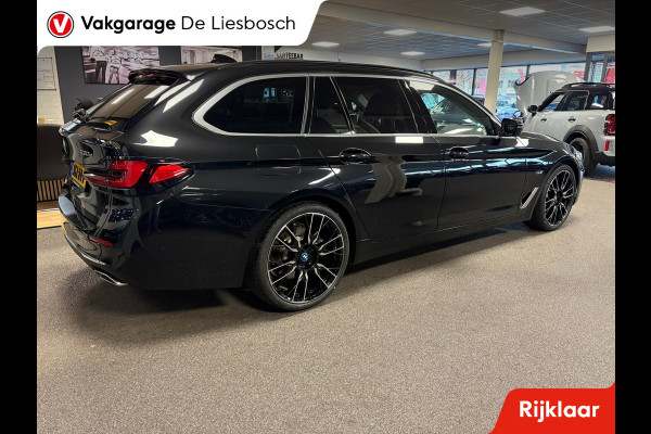 BMW 5 Serie Touring 530e xDrive High Executive / leer / pano / navi / trekhaak / Apple carplay