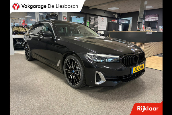 BMW 5 Serie Touring 530e xDrive High Executive / leer / pano / navi / trekhaak / Apple carplay