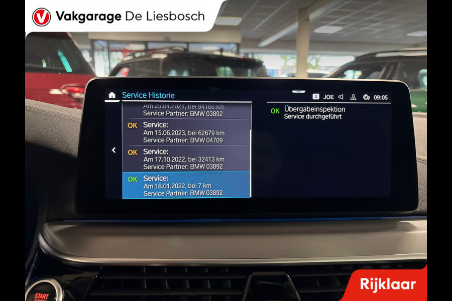 BMW 5 Serie Touring 530e xDrive High Executive / leer / pano / navi / trekhaak / Apple carplay