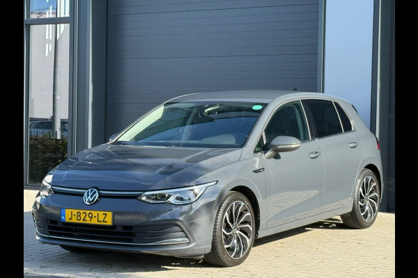 Volkswagen Golf 1.5 TSI Style / Nardo Grey !