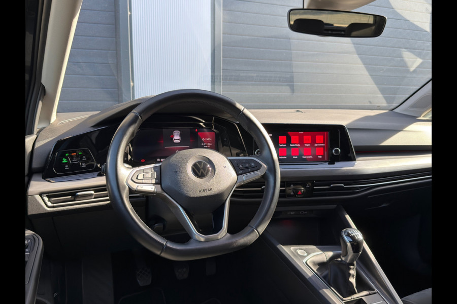 Volkswagen Golf 1.5 TSI Style / Nardo Grey !