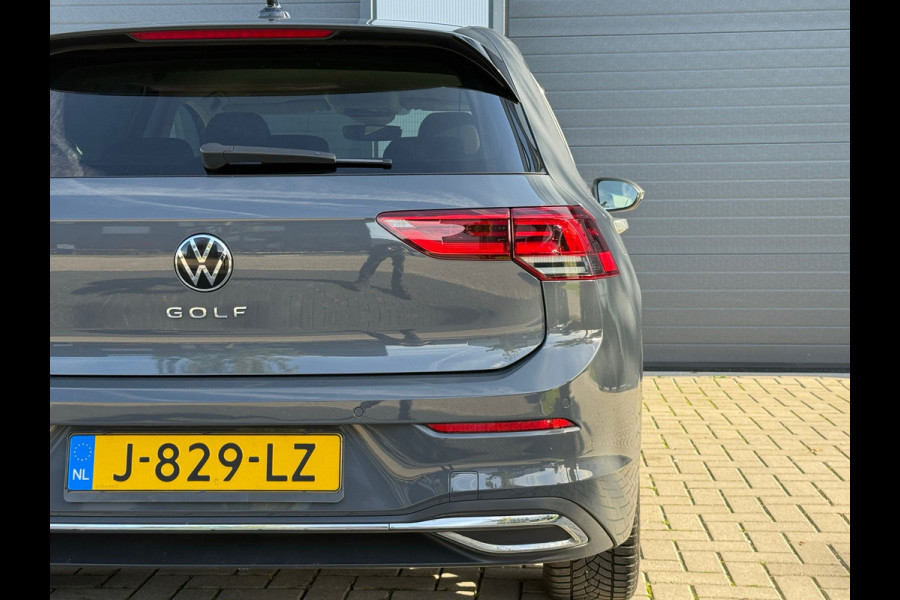 Volkswagen Golf 1.5 TSI Style / Nardo Grey !