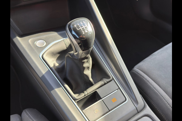 Volkswagen Golf 1.5 TSI Style / Nardo Grey !