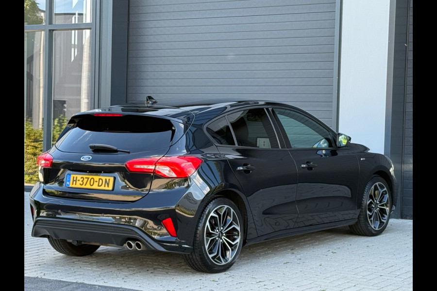 Ford Focus 1.0 EcoBoost ST Line BTW / Uitstraling !
