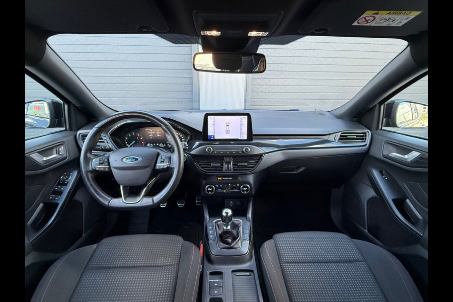 Ford Focus 1.0 EcoBoost ST Line BTW / Uitstraling !