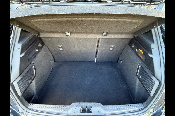 Ford Focus 1.0 EcoBoost ST Line BTW / Uitstraling !