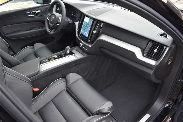 Volvo XC60 2.0 T6 Plug-in hybrid AWD R-Design 350 Pk Pano Leder Camera Trekhaak