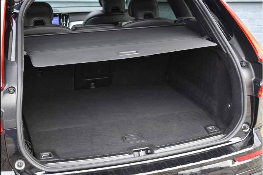 Volvo XC60 2.0 T6 Plug-in hybrid AWD R-Design 350 Pk Pano Leder Camera Trekhaak