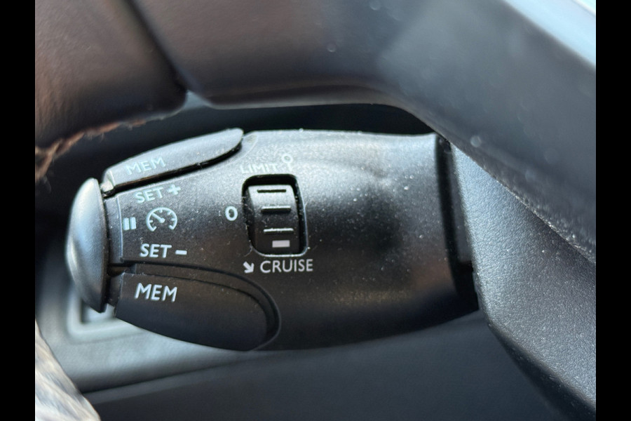 Peugeot 5008 1.2 Allure / BTW / Automaat / 7 Persoons