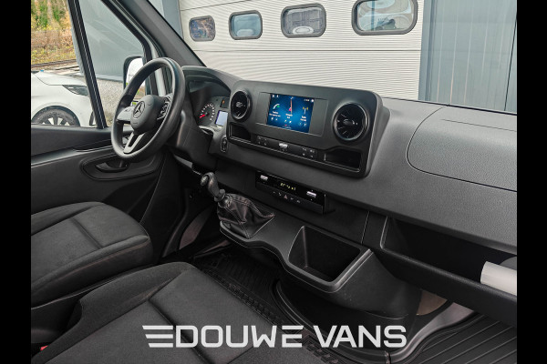 Mercedes-Benz Sprinter L1H2 211 MBUX Navigatie Camera Airco Trekhaak