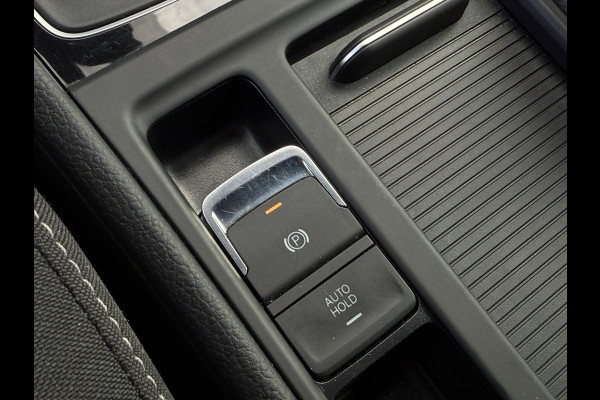 Volkswagen Golf 2.0 GTD / DSG / NAP / CARPLAY / NAP /