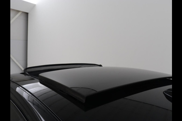 Volvo S60 2.0 Recharge T6 R-Design | Panoramadak | Leder | 360 Camera | Head-Up | Adaptive cruise | Stoelventilatie | Harman/Kardon | Massage | Carplay | Navigatie | Full LED | Memory | PHEV | Plug In