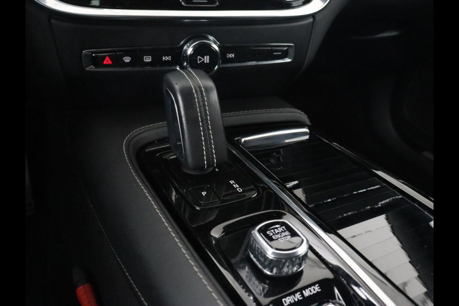 Volvo S60 2.0 Recharge T6 R-Design | Panoramadak | Leder | 360 Camera | Head-Up | Adaptive cruise | Stoelventilatie | Harman/Kardon | Massage | Carplay | Navigatie | Full LED | Memory | PHEV | Plug In