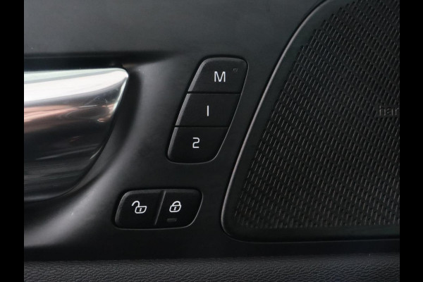 Volvo S60 2.0 Recharge T6 R-Design | Panoramadak | Leder | 360 Camera | Head-Up | Adaptive cruise | Stoelventilatie | Harman/Kardon | Massage | Carplay | Navigatie | Full LED | Memory | PHEV | Plug In