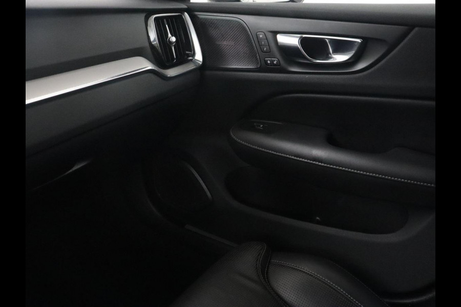 Volvo S60 2.0 Recharge T6 R-Design | Panoramadak | Leder | 360 Camera | Head-Up | Adaptive cruise | Stoelventilatie | Harman/Kardon | Massage | Carplay | Navigatie | Full LED | Memory | PHEV | Plug In