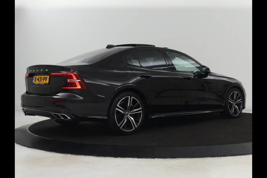 Volvo S60 2.0 Recharge T6 R-Design | Panoramadak | Leder | 360 Camera | Head-Up | Adaptive cruise | Stoelventilatie | Harman/Kardon | Massage | Carplay | Navigatie | Full LED | Memory | PHEV | Plug In