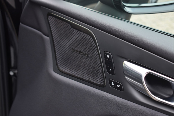 Volvo XC60 2.0 T6 Plug-in hybrid AWD R-Design 350 Pk Pano Leder Camera Trekhaak