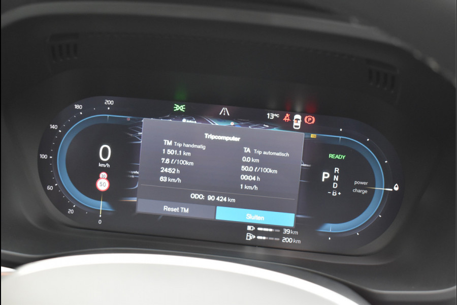 Volvo XC60 2.0 T6 Plug-in hybrid AWD R-Design 350 Pk Pano Leder Camera Trekhaak