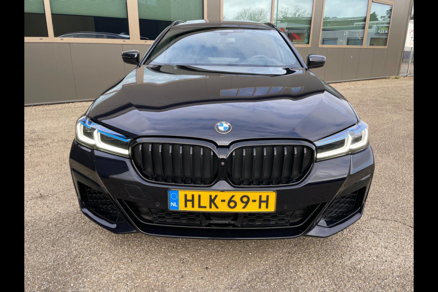 BMW 5 Serie Touring 530e xDrive High Executive M-Sport Interieur Dealer onderhouden Zeer Luxe!!!