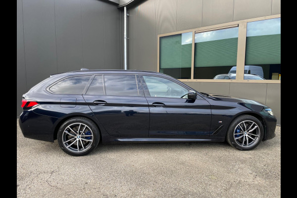 BMW 5 Serie Touring 530e xDrive High Executive M-Sport Interieur Dealer onderhouden Zeer Luxe!!!