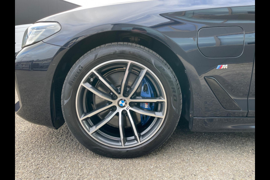 BMW 5 Serie Touring 530e xDrive High Executive M-Sport Interieur Dealer onderhouden Zeer Luxe!!!