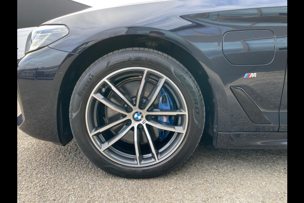 BMW 5 Serie Touring 530e xDrive High Executive M-Sport Interieur Dealer onderhouden Zeer Luxe!!!