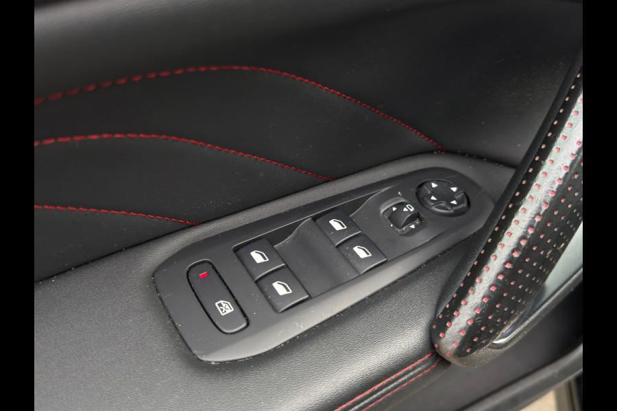 Peugeot 308 SW 1.6 e-THP GT 225 / Automaat / LUXE Uitvoering