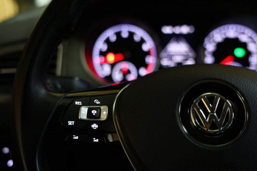 Volkswagen Golf Sportsvan 1.5 TSI DSG Highline ACC DAB NAV BT STOELVW TREKHAAK '18