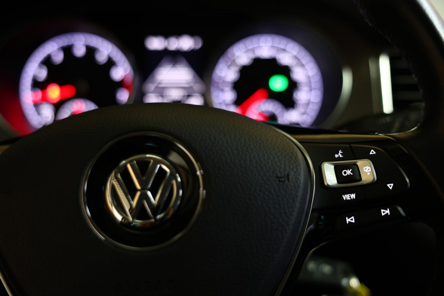 Volkswagen Golf Sportsvan 1.5 TSI DSG Highline ACC DAB NAV BT STOELVW TREKHAAK '18