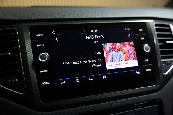 Volkswagen Golf Sportsvan 1.5 TSI DSG Highline ACC DAB NAV BT STOELVW TREKHAAK '18