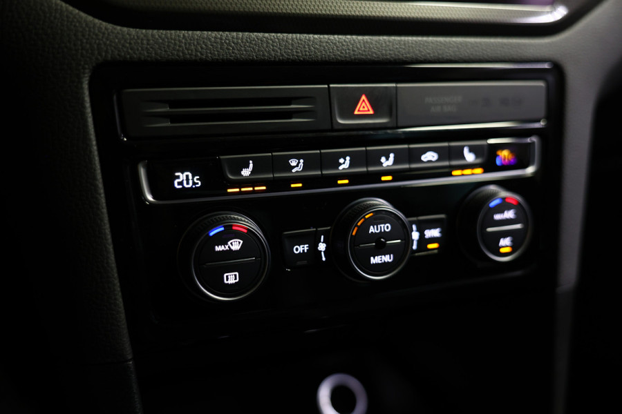 Volkswagen Golf Sportsvan 1.5 TSI DSG Highline ACC DAB NAV BT STOELVW TREKHAAK '18