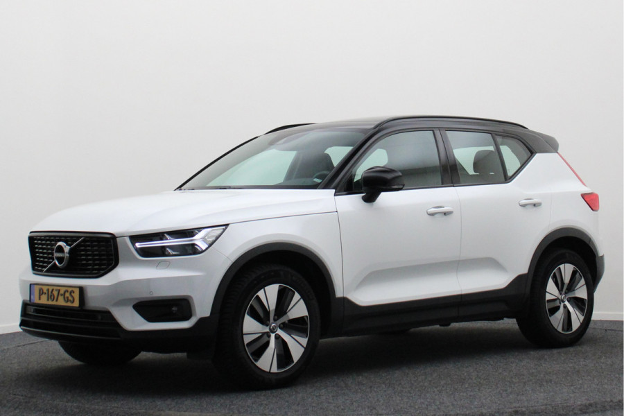 Volvo XC40 2.0 T4 AWD R-Design Panoramadak, H&K, Virtual Cockpit, Apple Carplay, LED, Trekhaak, 18''