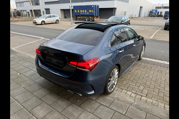Mercedes-Benz A-Klasse 220 4MATIC Premium Plus LEER/NAV/PANO
