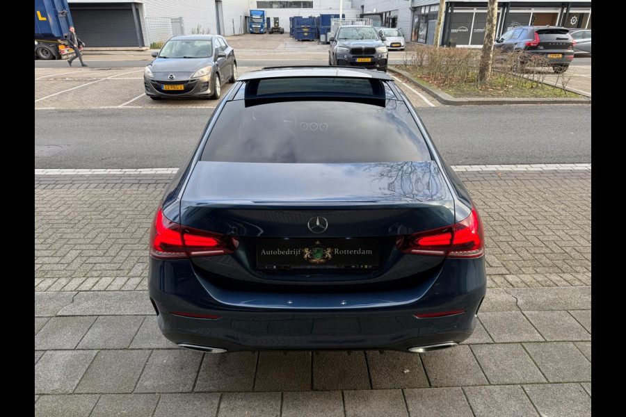Mercedes-Benz A-Klasse 220 4MATIC Premium Plus LEER/NAV/PANO