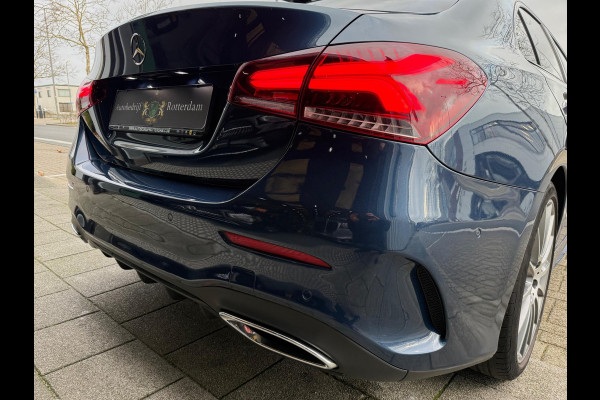 Mercedes-Benz A-Klasse 220 4MATIC Premium Plus LEER/NAV/PANO