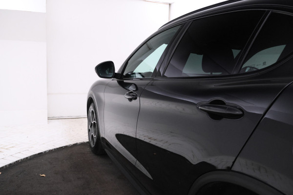 Alfa Romeo Stelvio 2.2d B-Tech Alles zwart, Volledier, Climate, Trkehaak,