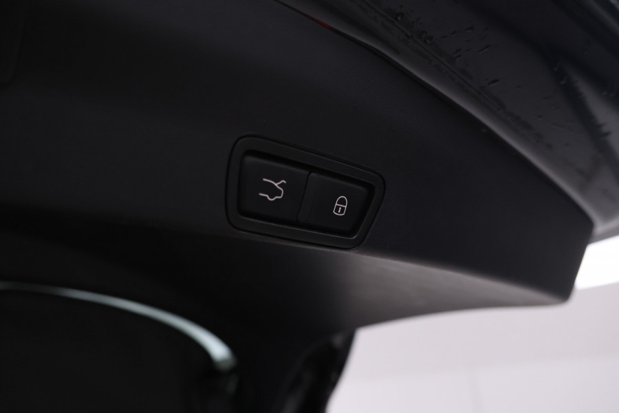 Alfa Romeo Stelvio 2.2d B-Tech Alles zwart, Volledier, Climate, Trkehaak,