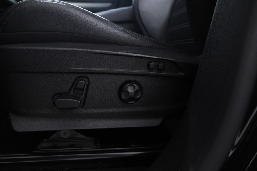 Alfa Romeo Stelvio 2.2d B-Tech Alles zwart, Volledier, Climate, Trkehaak,