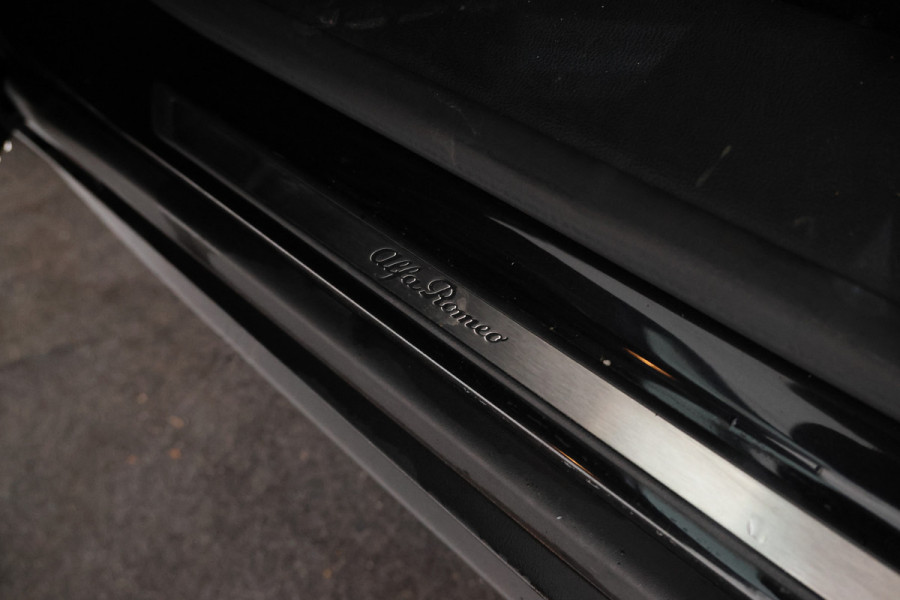 Alfa Romeo Stelvio 2.2d B-Tech Alles zwart, Volledier, Climate, Trkehaak,