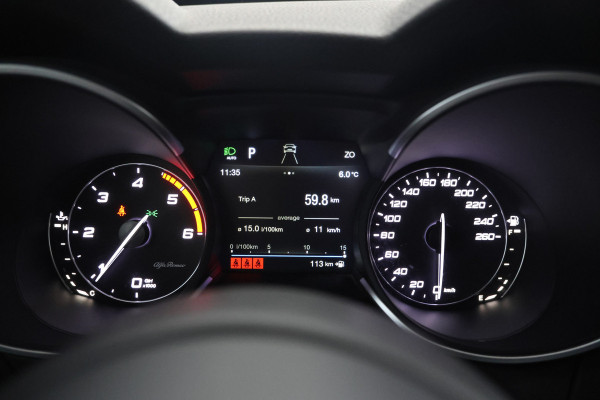 Alfa Romeo Stelvio 2.2d B-Tech Alles zwart, Volledier, Climate, Trkehaak,