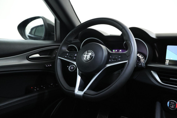 Alfa Romeo Stelvio 2.2d B-Tech Alles zwart, Volledier, Climate, Trkehaak,
