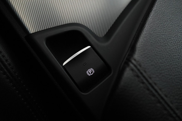 Alfa Romeo Stelvio 2.2d B-Tech Alles zwart, Volledier, Climate, Trkehaak,