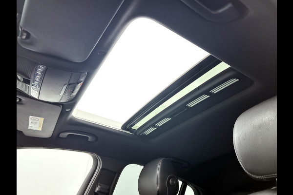 Mercedes-Benz GLC 300 e 4MATIC Business Solution AMG Schuif/kanteldak | 5 spaaks lichtmetalen velgen | Navigatie | parking support Inclusief 24 maanden MB Certified garantie voor Europa.