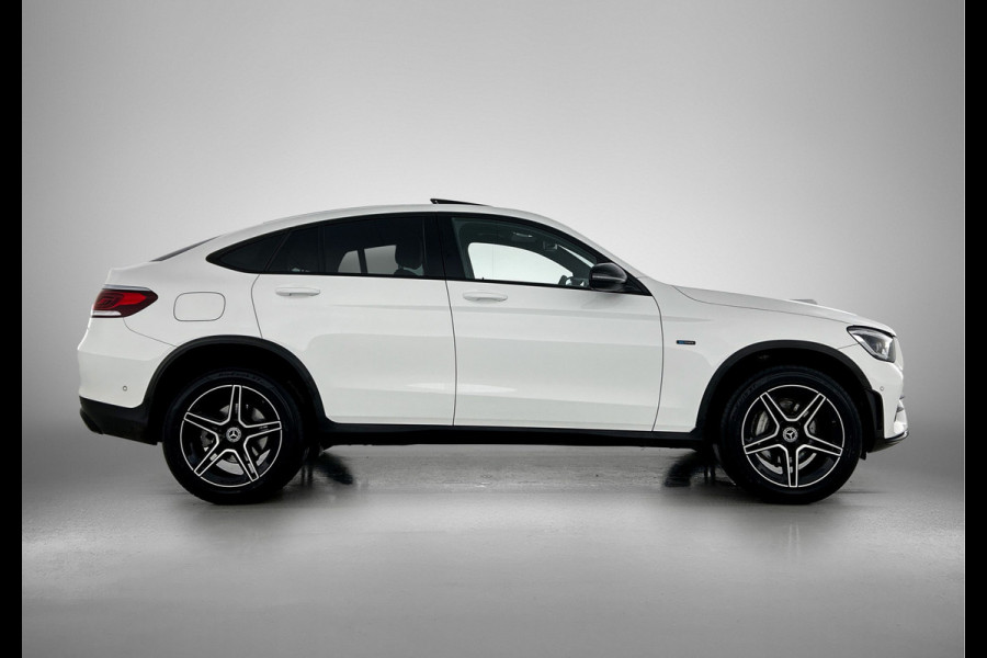 Mercedes-Benz GLC 300 e 4MATIC Business Solution AMG Schuif/kanteldak | 5 spaaks lichtmetalen velgen | Navigatie | parking support Inclusief 24 maanden MB Certified garantie voor Europa.