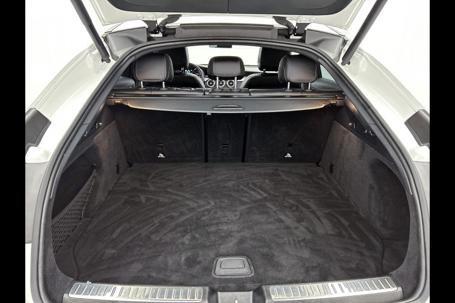 Mercedes-Benz GLC 300 e 4MATIC Business Solution AMG Schuif/kanteldak | 5 spaaks lichtmetalen velgen | Navigatie | parking support Inclusief 24 maanden MB Certified garantie voor Europa.