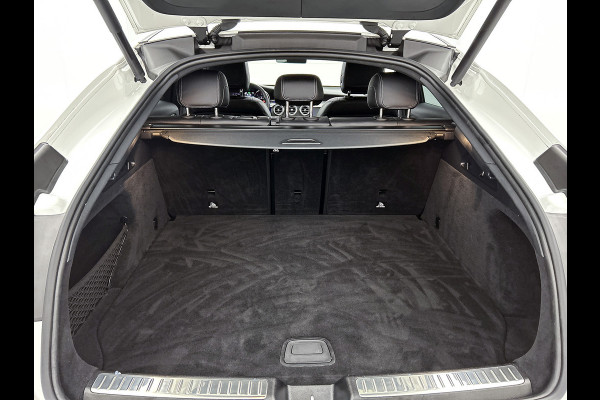 Mercedes-Benz GLC 300 e 4MATIC Business Solution AMG Schuif/kanteldak | 5 spaaks lichtmetalen velgen | Navigatie | parking support Inclusief 24 maanden MB Certified garantie voor Europa.