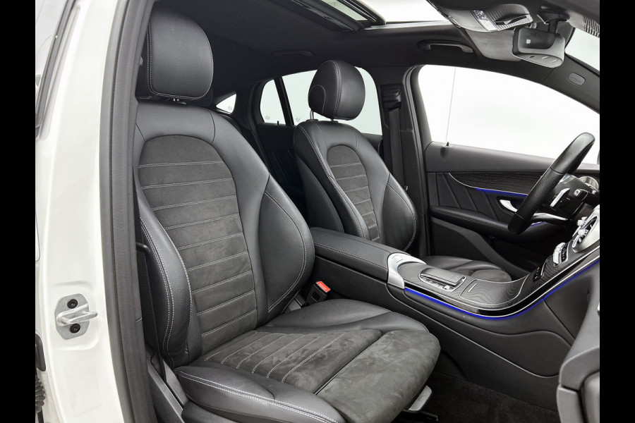 Mercedes-Benz GLC 300 e 4MATIC Business Solution AMG Schuif/kanteldak | 5 spaaks lichtmetalen velgen | Navigatie | parking support Inclusief 24 maanden MB Certified garantie voor Europa.